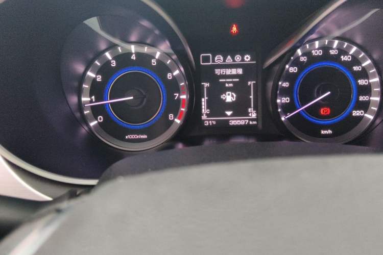 Used CHANGAN Eado 2019 1.6L GDI Manual Value Edition China VI Standard Odometer Close Up