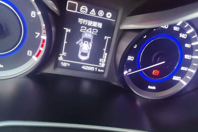 Used CHANGAN Eado 2019 1.6L GDI Manual Value Edition China VI Standard Odometer Close Up