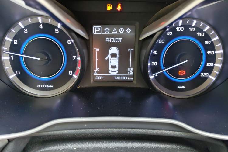 Used CHANGAN Eado 2019 High-Energy Edition 1.6L GDI Automatic Pioneer Model China VI Standard Odometer Close Up