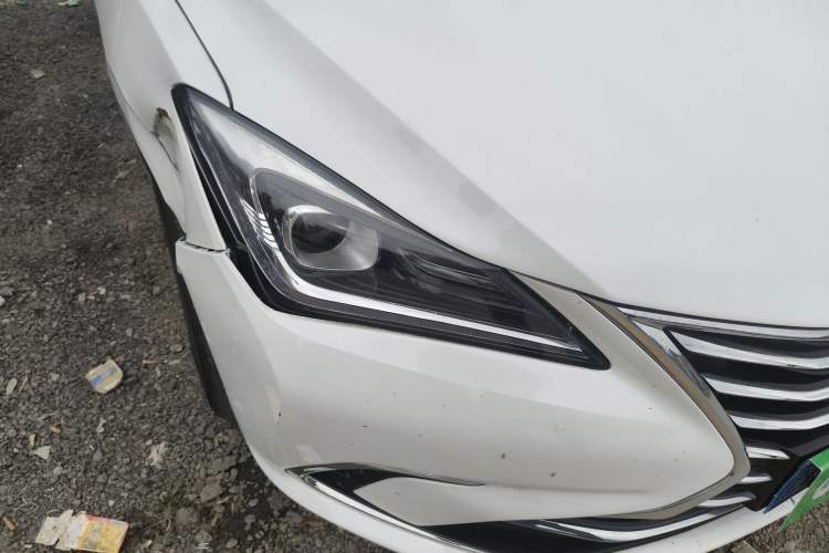 Used CHANGAN Eado 2019 High-Energy Edition 1.6L GDI Automatic Pioneer Model China VI Standard Right Front Headlight