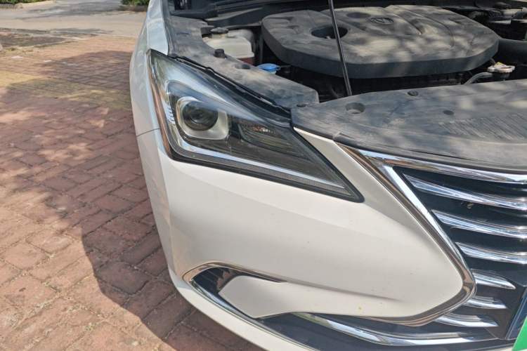 Used CHANGAN Eado 2019 High-Energy Edition 1.6L GDI Manual Pioneer Model China VI Standard Right Front Headlight