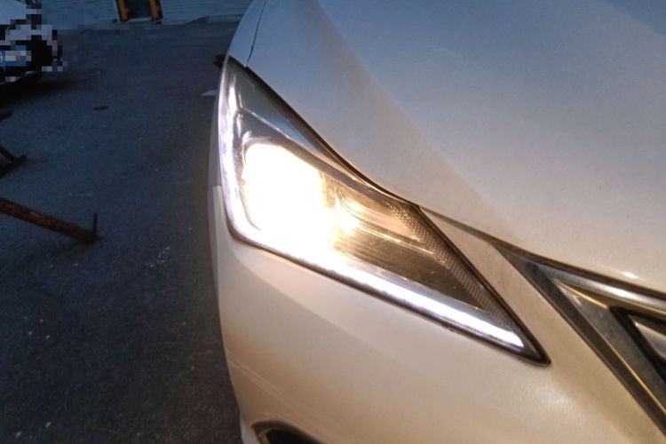 Used CHANGAN Eado 2019 High-Energy Edition 1.6L GDI Manual Pioneer Model China VI Standard Right Front Headlight