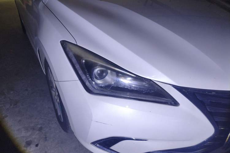 Used CHANGAN Eado 2019 High-Energy Edition 1.6L GDI Automatic Pioneer Model China VI Standard Right Front Headlight