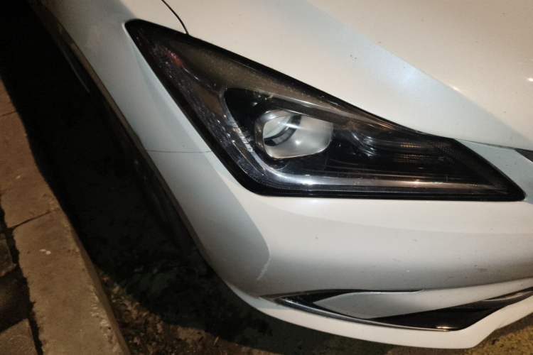 Used CHANGAN Eado 2019 High-Energy Edition 1.6L GDI Automatic Pioneer Model China VI Standard Right Front Headlight