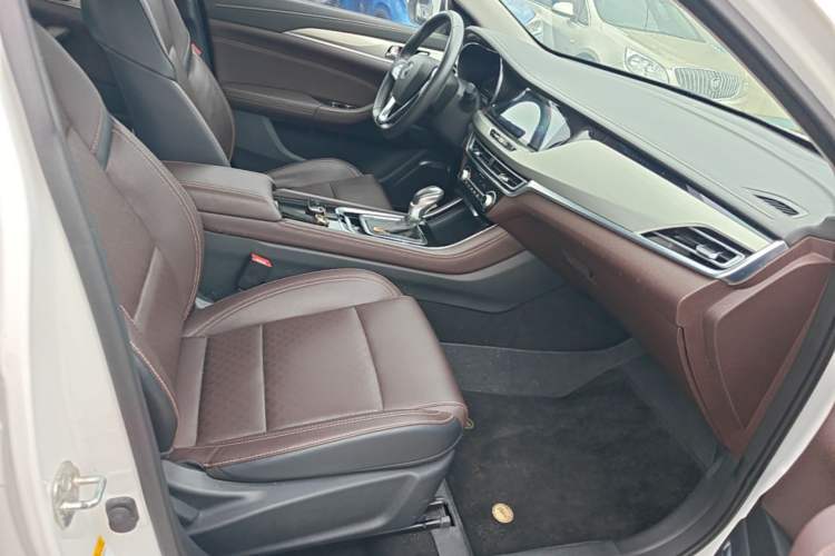 Used CHANGAN Eado 2019 High-Energy Edition 1.6L GDI Automatic Lingfeng Model China VI Standard Right Front Seat