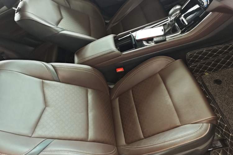 Used CHANGAN Eado 2019 High-Energy Edition 1.6L GDI Automatic Zhenfeng Model China VI Standard Right Front Seat