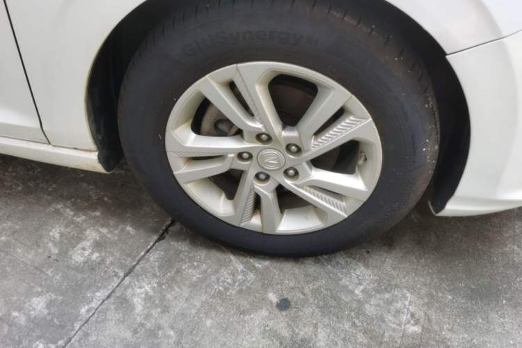 Used CHANGAN Eado 2019 High-Energy Edition 1.6L GDI Manual Pioneer Model China VI Standard Right Front Wheel Hub