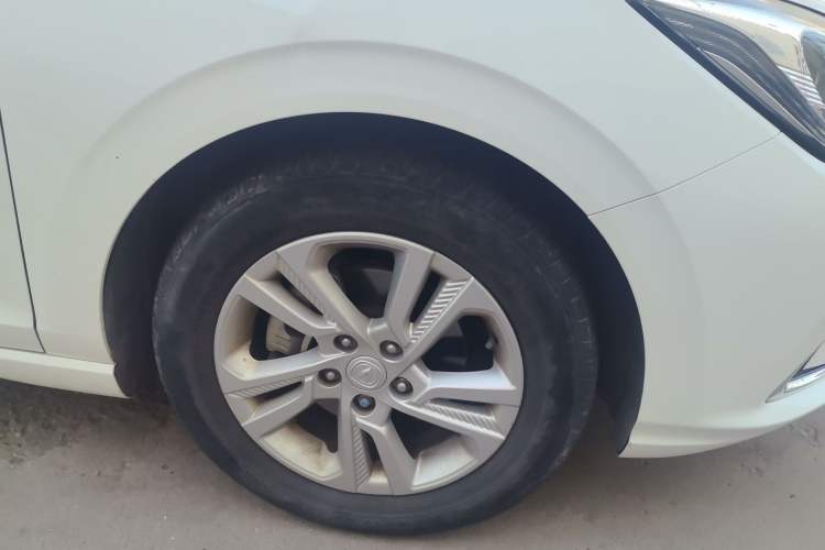 Used CHANGAN Eado 2019 1.6L GDI Manual Value Edition China VI Standard Right Front Wheel Hub