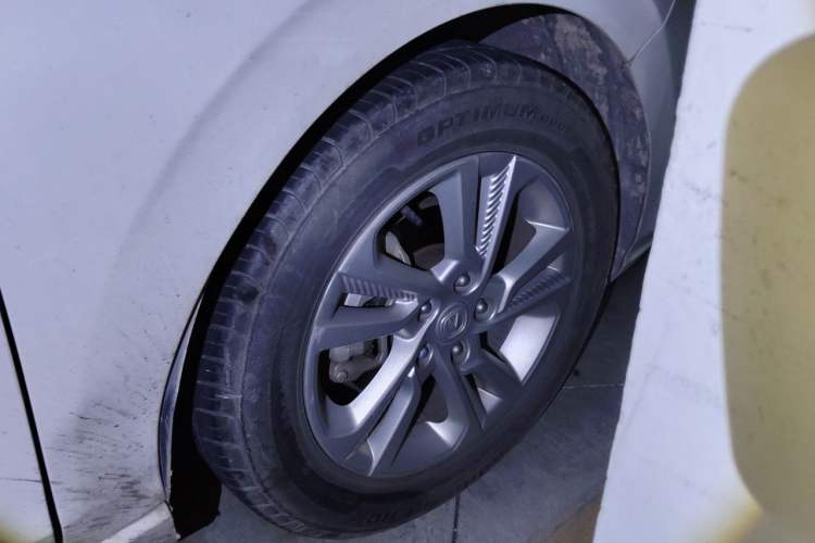 Used CHANGAN Eado 2019 High-Energy Edition 1.6L GDI Manual Pioneer Model China VI Standard Right Front Wheel Hub