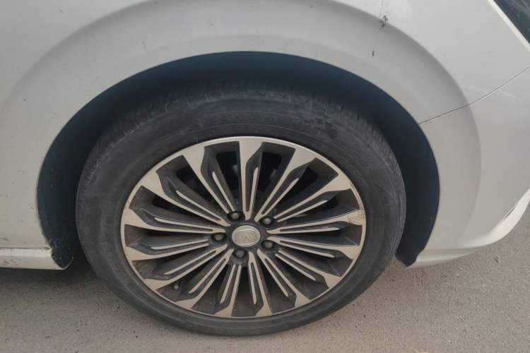 Used CHANGAN Eado 2019 Blue Whale Edition 280T GDI DCT High-Speed Model Right Front Wheel Hub