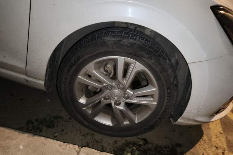 Used CHANGAN Eado 2019 High-Energy Edition 1.6L GDI Automatic Pioneer Model China VI Standard Right Front Wheel Hub