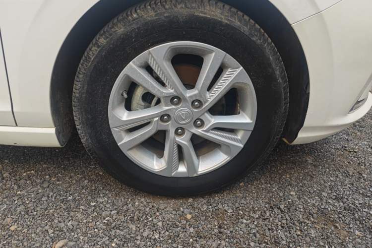 Used CHANGAN Eado 2019 High-Energy Edition 1.6L GDI Automatic Pioneer Model China VI Standard Right Front Wheel Hub