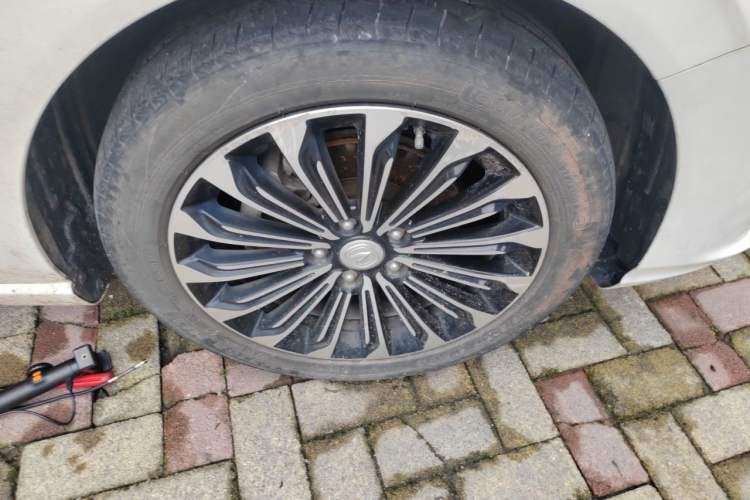 Used CHANGAN Eado 2019 Blue Whale Edition 280T GDI DCT Light-Speed Model Right Front Wheel Hub