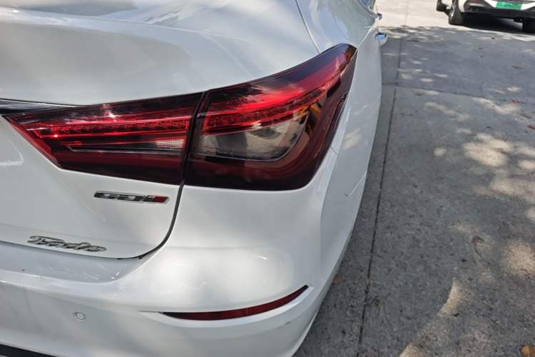 Used CHANGAN Eado 2019 High-Energy Edition 1.6L GDI Automatic Pioneer Model China VI Standard Right Rear Taillight