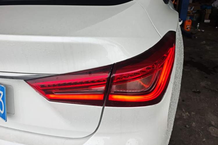 Used CHANGAN Eado 2019 High-Energy Edition 1.6L GDI Automatic Pioneer Model China VI Standard Right Rear Taillight