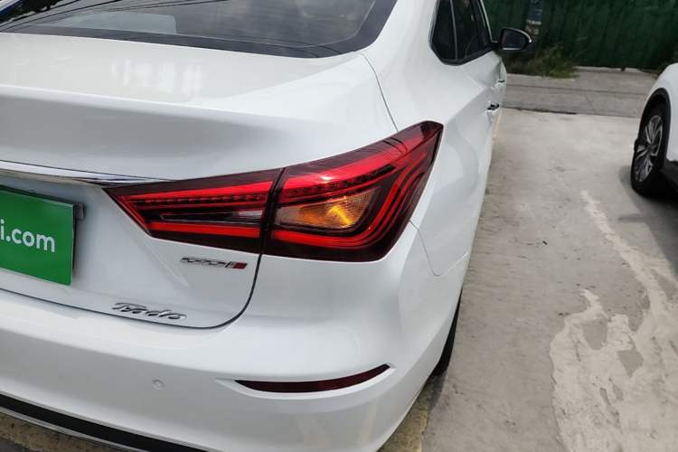 Used CHANGAN Eado 2019 High-Energy Edition 1.6L GDI Automatic Pioneer Model China VI Standard Right Rear Taillight