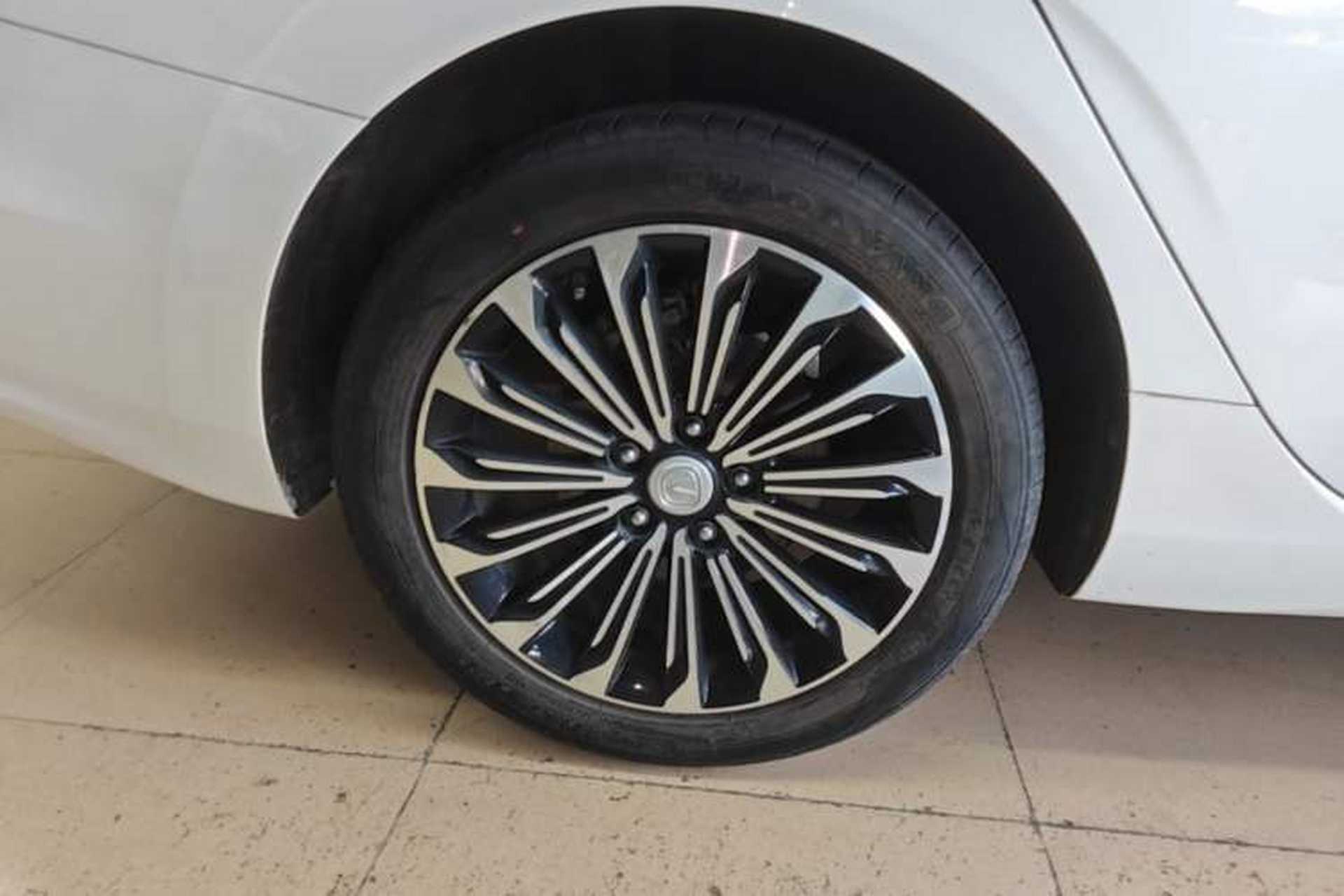 Used CHANGAN Eado 2019 Blue Whale Edition 280T GDI DCT High-Speed Model Right Rear Wheel Hub