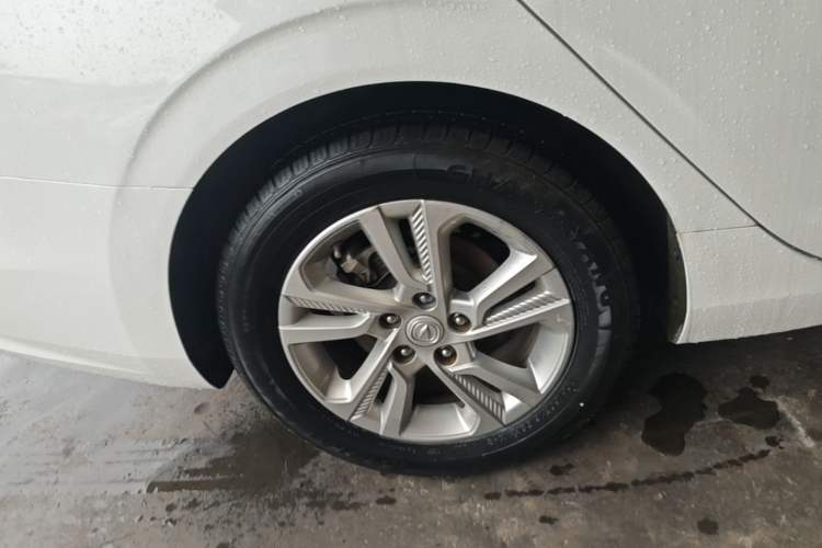 Used CHANGAN Eado 2019 High-Energy Edition 1.6L GDI Automatic Pioneer Model China VI Standard Right Rear Wheel Hub
