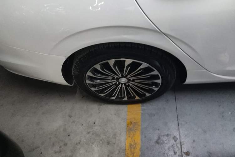 Used CHANGAN Eado 2019 Blue Whale Edition 280T GDI DCT Light-Speed Model Right Rear Wheel Hub
