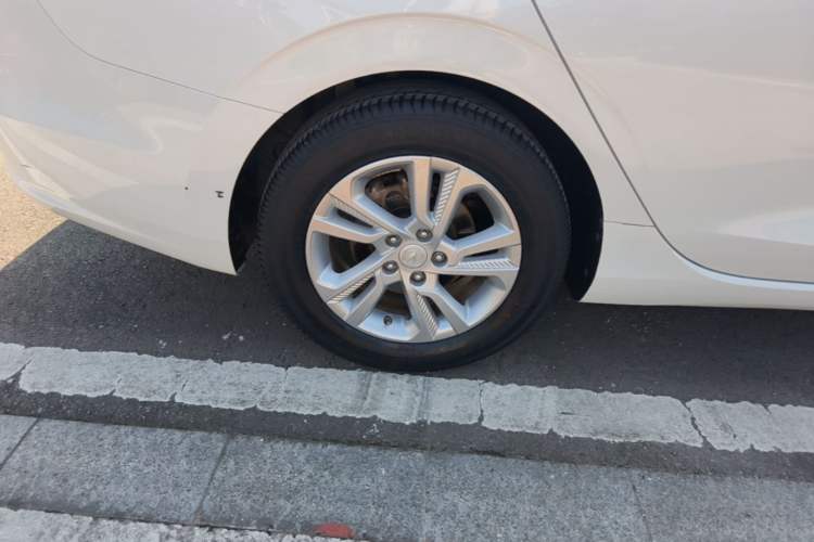 Used CHANGAN Eado 2019 High-Energy Edition 1.6L GDI Manual Pioneer Model China VI Standard Right Rear Wheel Hub