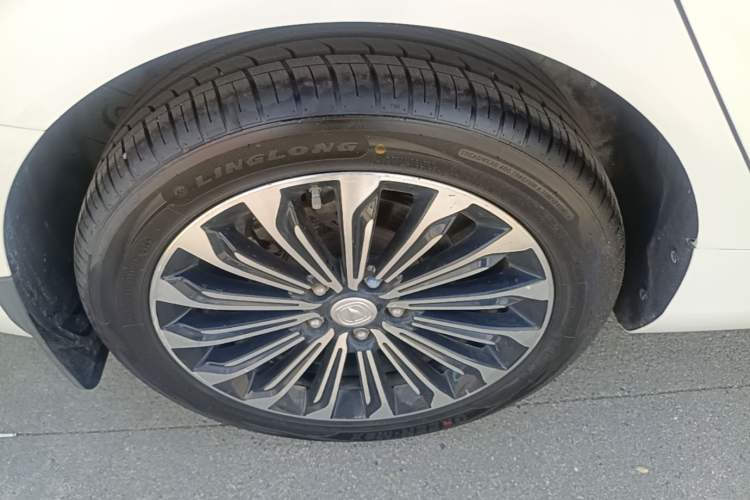 Used CHANGAN Eado 2019 Blue Whale Edition 280T GDI DCT Light-Speed Model Right Rear Wheel Hub