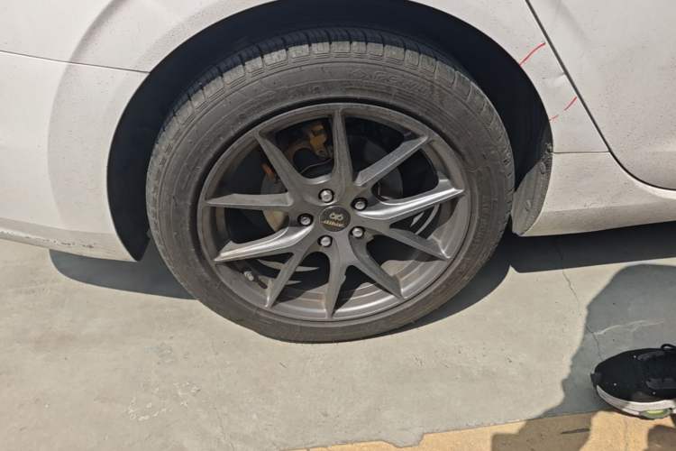 Used CHANGAN Eado 2019 Blue Whale Edition 280T GDI DCT Light-Speed Model Right Rear Wheel Hub