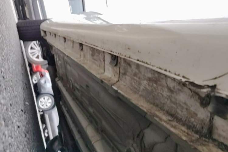 Used CHANGAN Eado 2019 Blue Whale Edition 280T GDI DCT High-Speed Model Right Side Sill