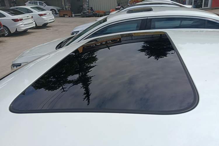 Used CHANGAN Eado 2019 High-Energy Edition 1.6L GDI Automatic Pioneer Model China VI Standard Roof