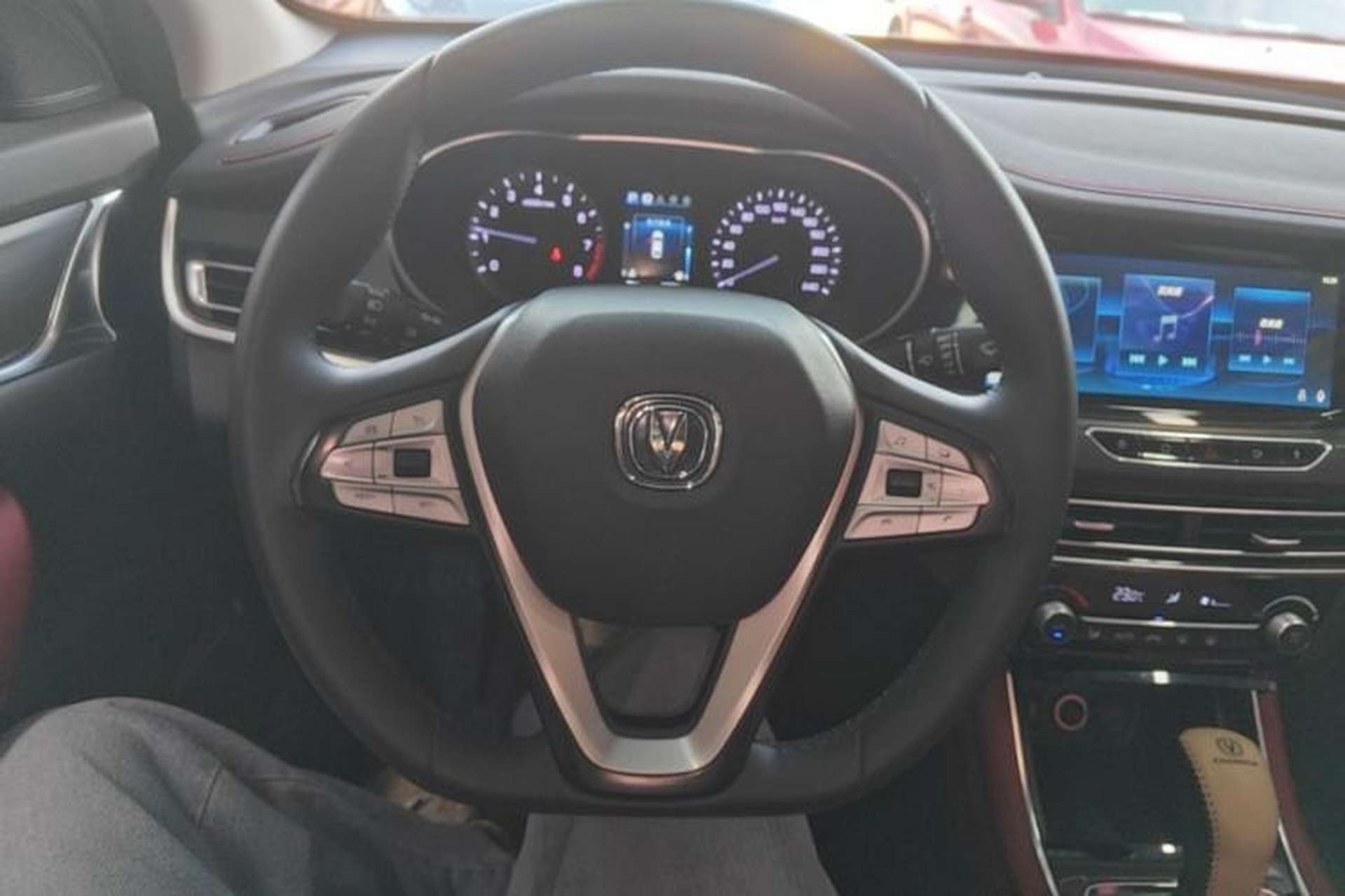 Used CHANGAN Eado 2019 Blue Whale Edition 280T GDI DCT High-Speed Model Steering Wheel