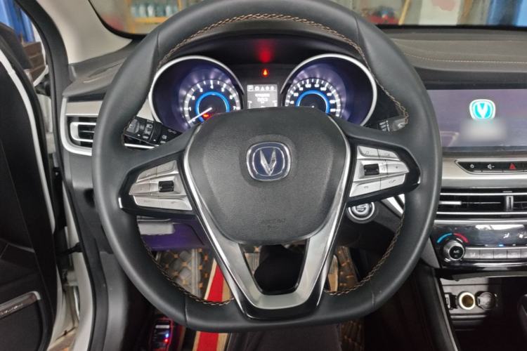 Used CHANGAN Eado 2019 High-Energy Edition 1.6L GDI Automatic Pioneer Model China VI Standard Steering Wheel