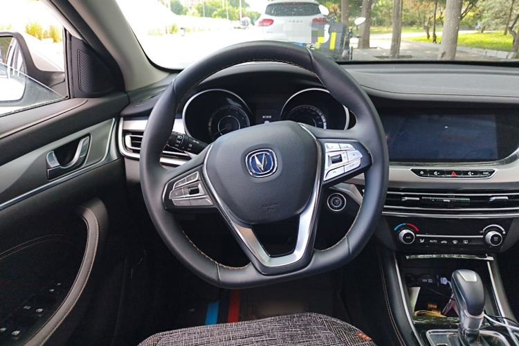 Used CHANGAN Eado 2019 High-Energy Edition 1.6L GDI Automatic Pioneer Model China VI Standard Steering Wheel