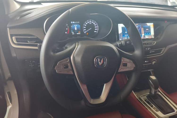 Used CHANGAN Eado 2019 Blue Whale Edition 280T GDI DCT High-Speed Model Steering Wheel