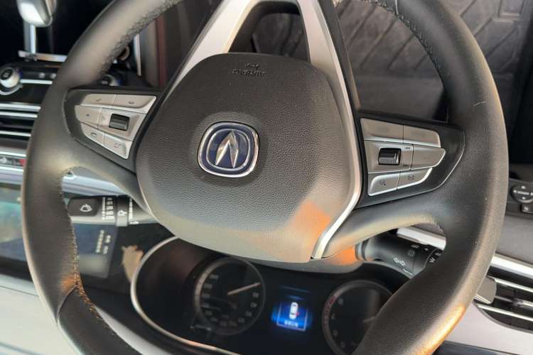 Used CHANGAN Eado 2019 Blue Whale Edition 280T GDI DCT High-Speed Model Steering Wheel