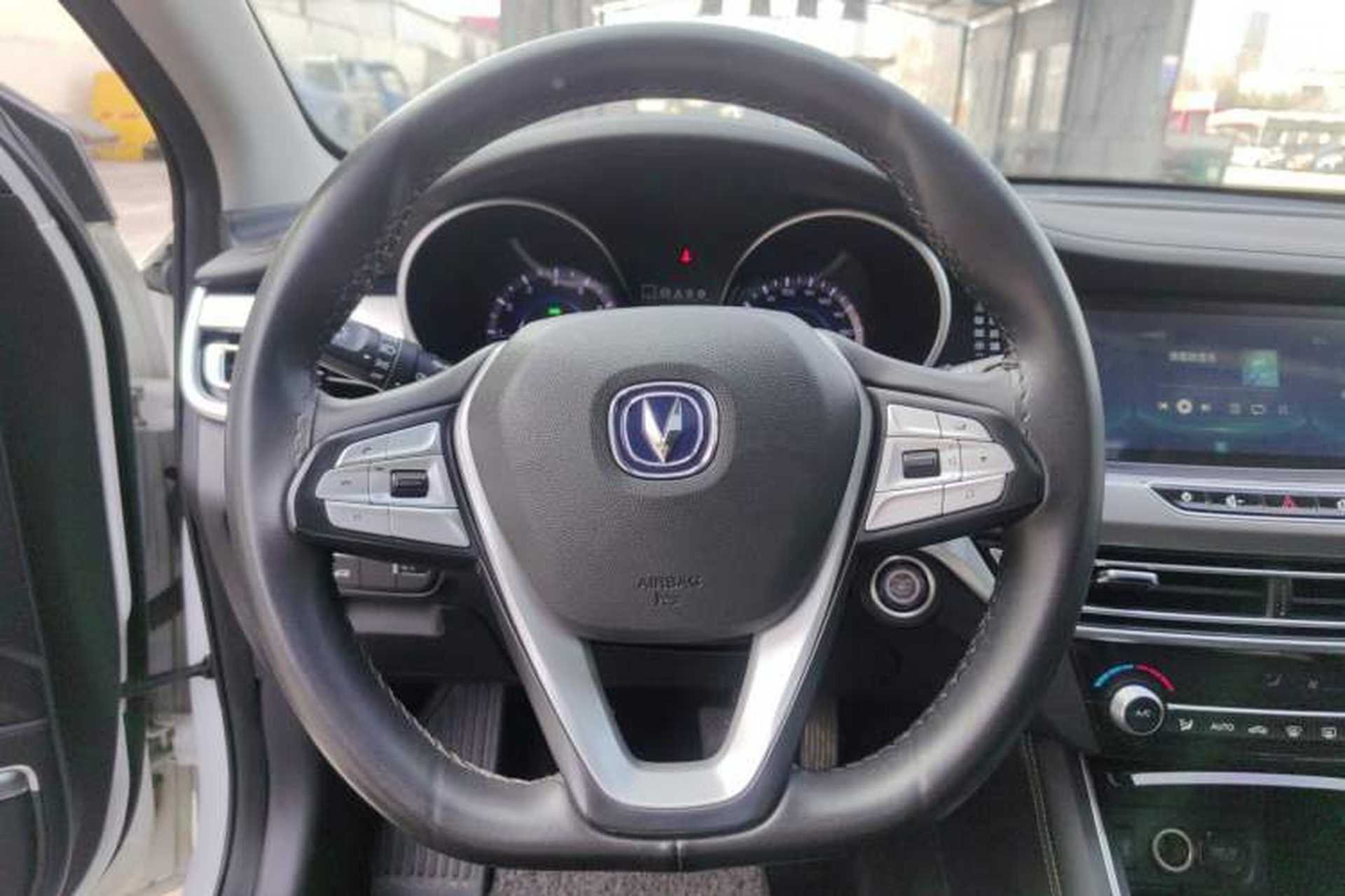 Used CHANGAN Eado 2019 High-Energy Edition 1.6L GDI Manual Pioneer Model China VI Standard Steering Wheel