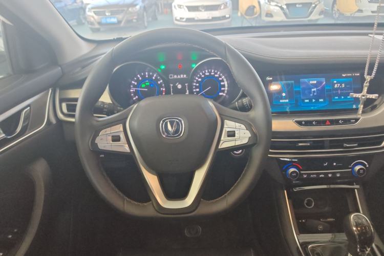 Used CHANGAN Eado 2019 High-Energy Edition 1.6L GDI Manual Pioneer Model China VI Standard Steering Wheel