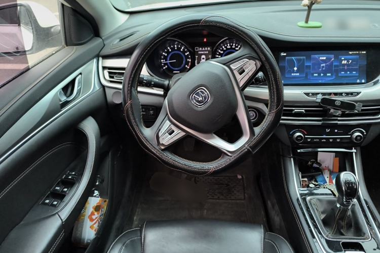 Used CHANGAN Eado 2019 High-Energy Edition 1.6L GDI Manual Pioneer Model China VI Standard Steering Wheel