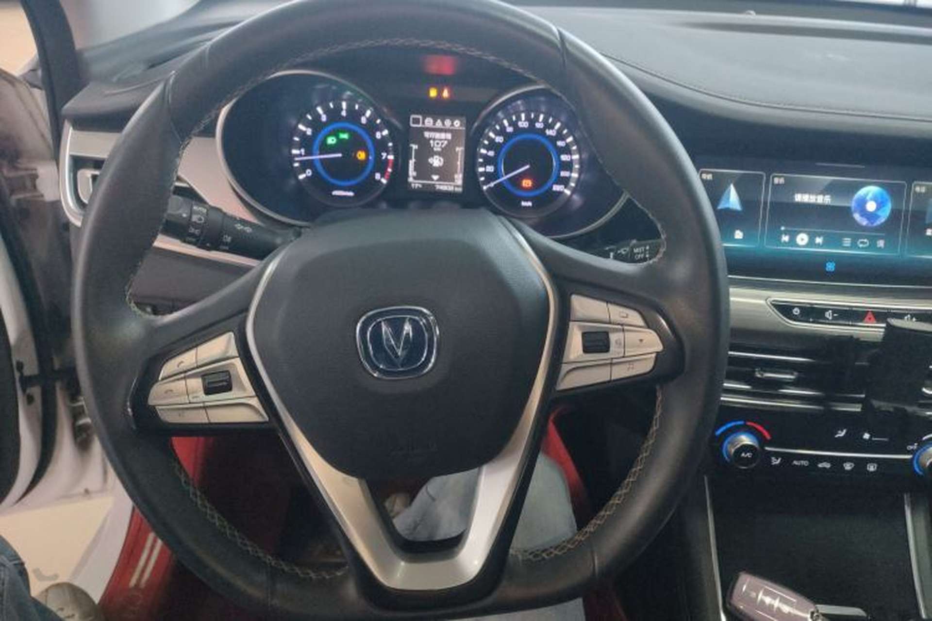 Used CHANGAN Eado 2019 High-Energy Edition 1.6L GDI Manual Pioneer Model China VI Standard Steering Wheel