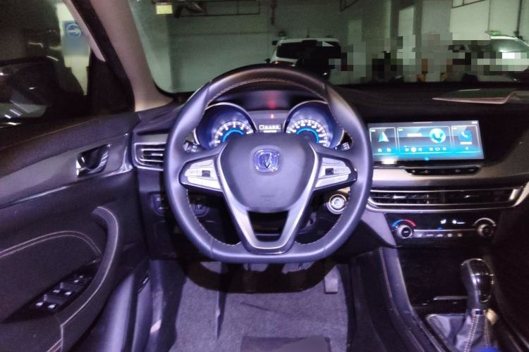 Used CHANGAN Eado 2019 High-Energy Edition 1.6L GDI Manual Pioneer Model China VI Standard Steering Wheel