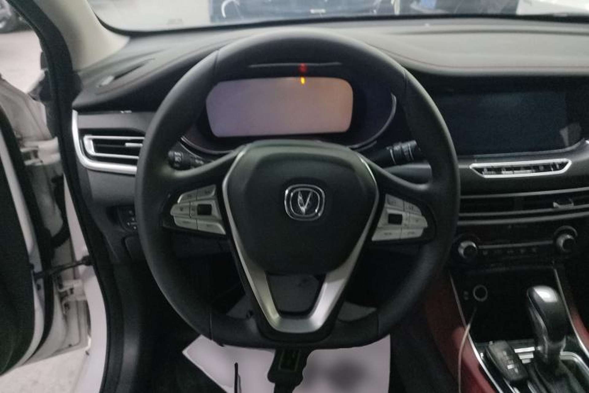 Used CHANGAN Eado 2019 Blue Whale Edition 280T GDI DCT Light-Speed Model Steering Wheel