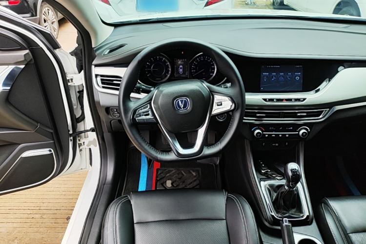 Used CHANGAN Eado 2019 1.6L GDI Manual Value Edition China VI Standard Steering Wheel