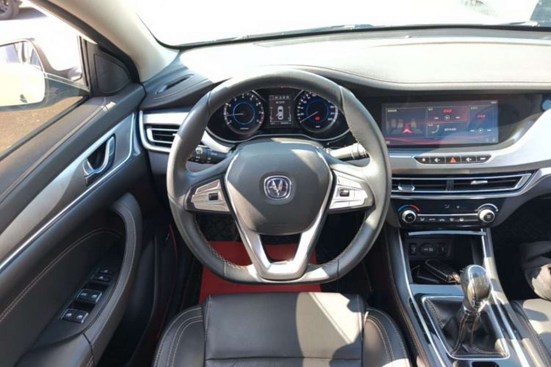 Used CHANGAN Eado 2019 High-Energy Edition 1.6L GDI Manual Pioneer Model China VI Standard Steering Wheel