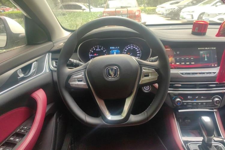 Used CHANGAN Eado 2019 Blue Whale Edition 280T GDI DCT High-Speed Model Steering Wheel