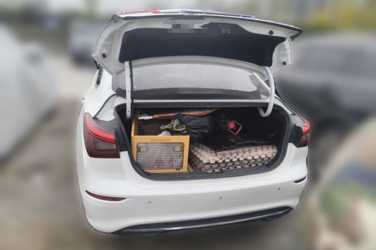 Used CHANGAN Eado 2019 High-Energy Edition 1.6L GDI Automatic Pioneer Model China VI Standard Trunk