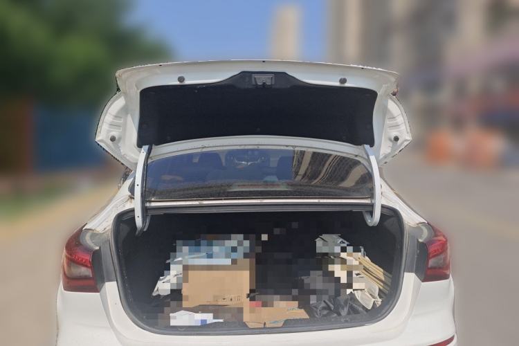 Used CHANGAN Eado 2019 High-Energy Edition 1.6L GDI Automatic Pioneer Model China VI Standard Trunk
