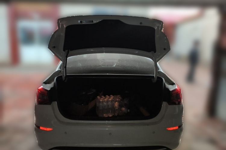 Used CHANGAN Eado 2019 High-Energy Edition 1.6L GDI Manual Pioneer Model China VI Standard Trunk