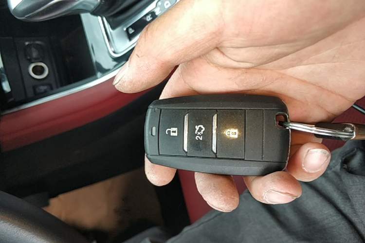 Used CHANGAN Eado 2019 Blue Whale Edition 280T GDI DCT Light-Speed Model Vehicle Key