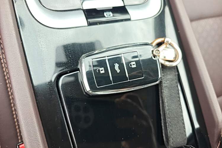 Used CHANGAN Eado 2019 High-Energy Edition 1.6L GDI Automatic Lingfeng Model China VI Standard Vehicle Key