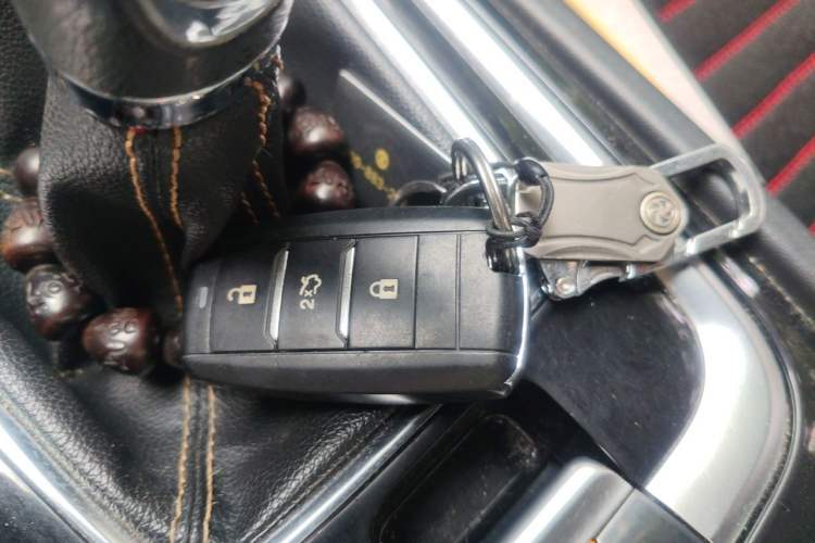 Used CHANGAN Eado 2019 High-Energy Edition 1.6L GDI Manual Pioneer Model China VI Standard Vehicle Key