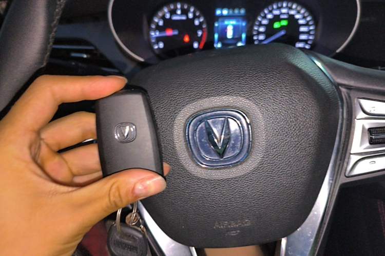 Used CHANGAN Eado 2019 Blue Whale Edition 280T GDI DCT High-Speed Model Vehicle Key