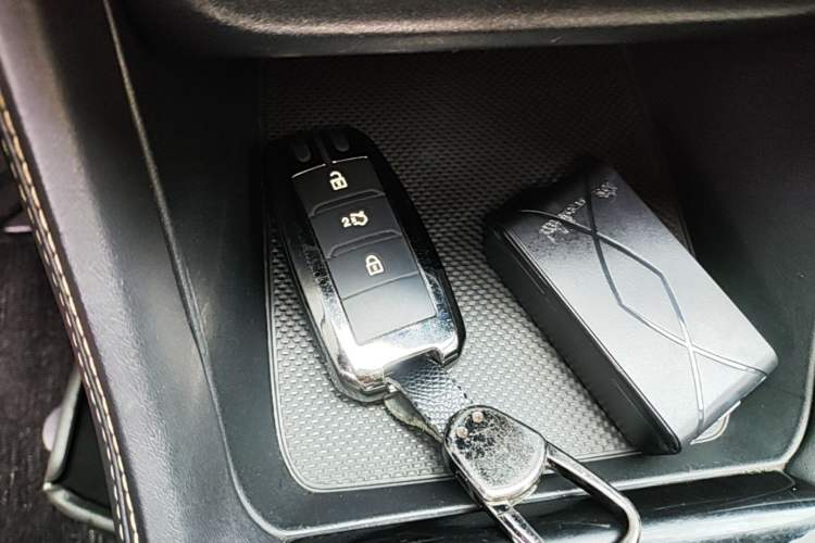 Used CHANGAN Eado 2019 1.6L GDI Manual Value Edition China VI Standard Vehicle Key